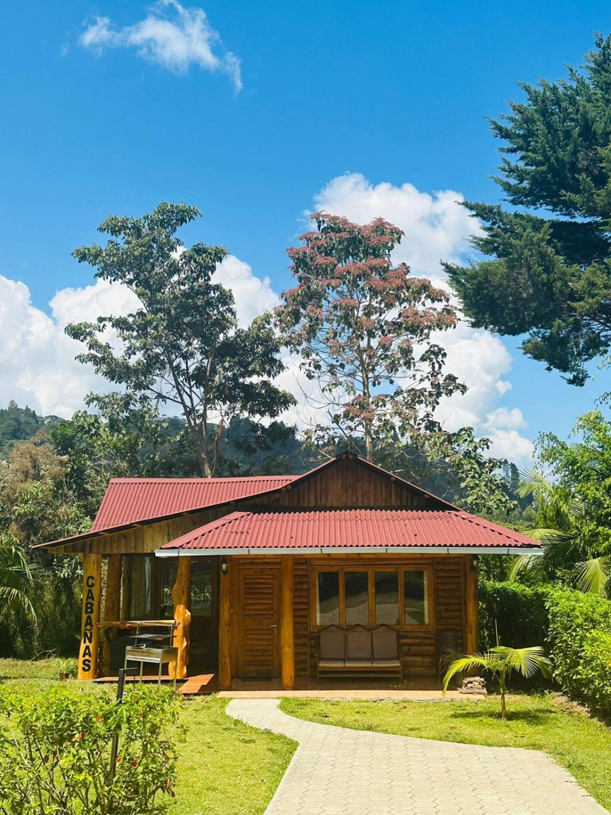 Hassinger Ranch Cabanas اوكسابامبا المظهر الخارجي الصورة