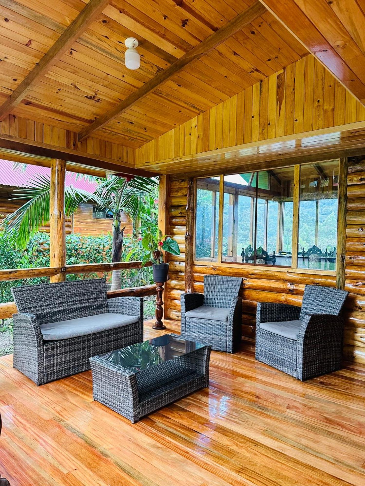Hassinger Ranch Cabanas اوكسابامبا المظهر الخارجي الصورة